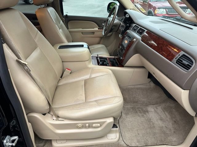 Used 2013 Chevrolet Tahoe LTZ AWD/4WD image 13