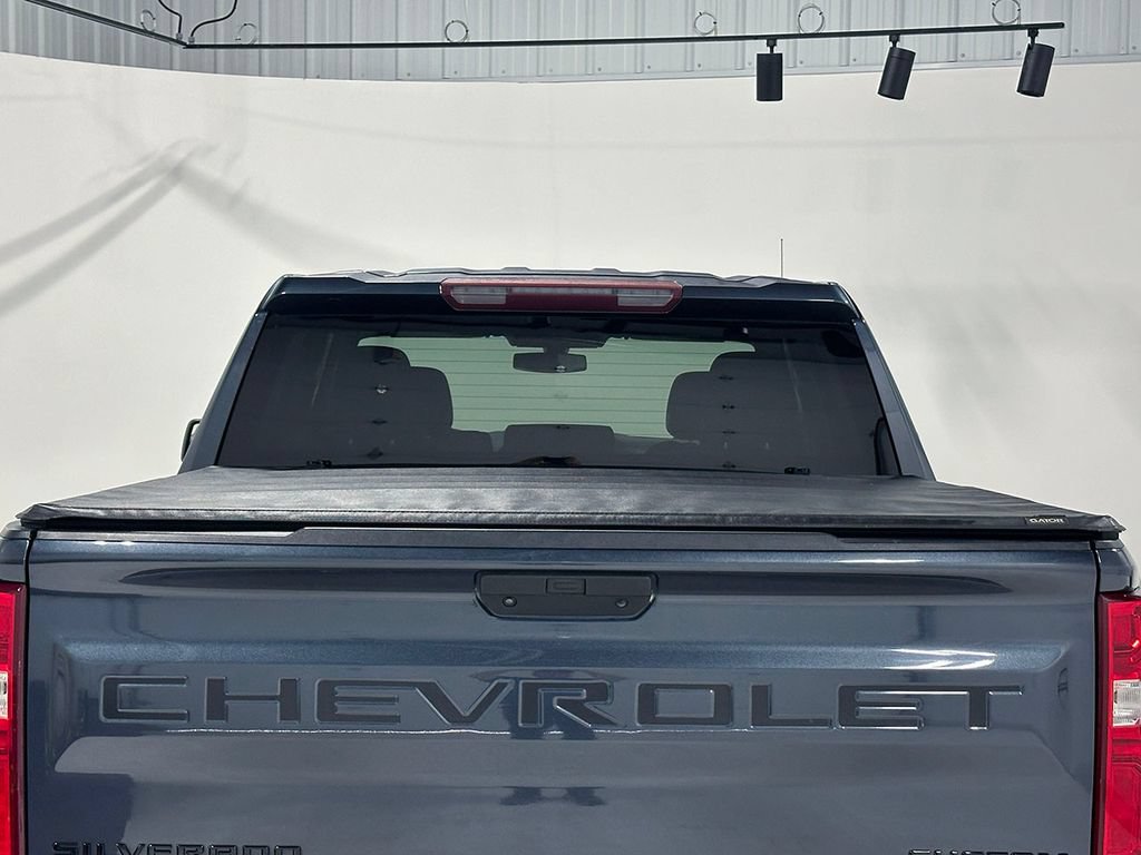 Used 2020 Chevrolet Silverado 1500 Custom w/ Custom Value Package AWD/4WD image 5