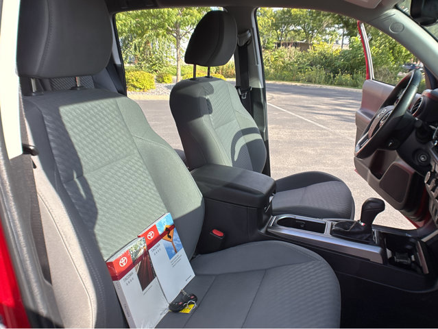 Used 2022 Toyota Tacoma SR5 image 5