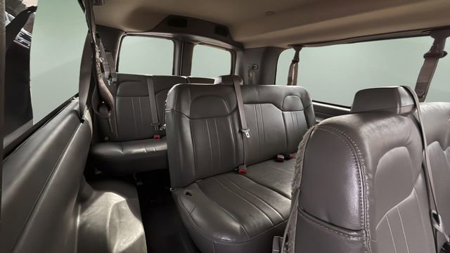 Used 2022 Chevrolet Express 3500 LS image 38