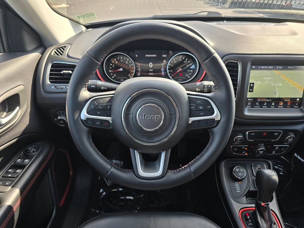 Used 2018 Jeep Compass Trailhawk w/ Navigation Group image 28