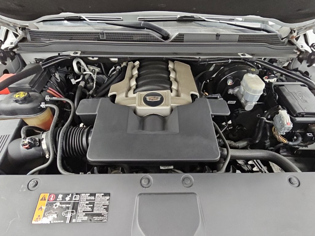 Used 2019 Cadillac Escalade ESV Platinum RWD image 49