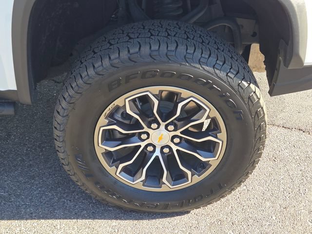 Used 2022 Chevrolet Colorado ZR2 AWD/4WD image 13