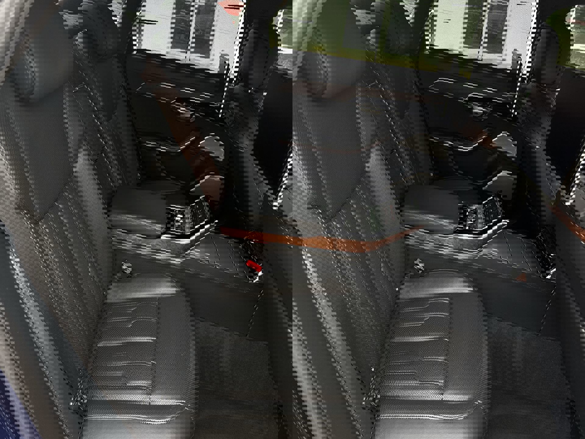 Used 2019 Audi A8 L 3.0T image 28