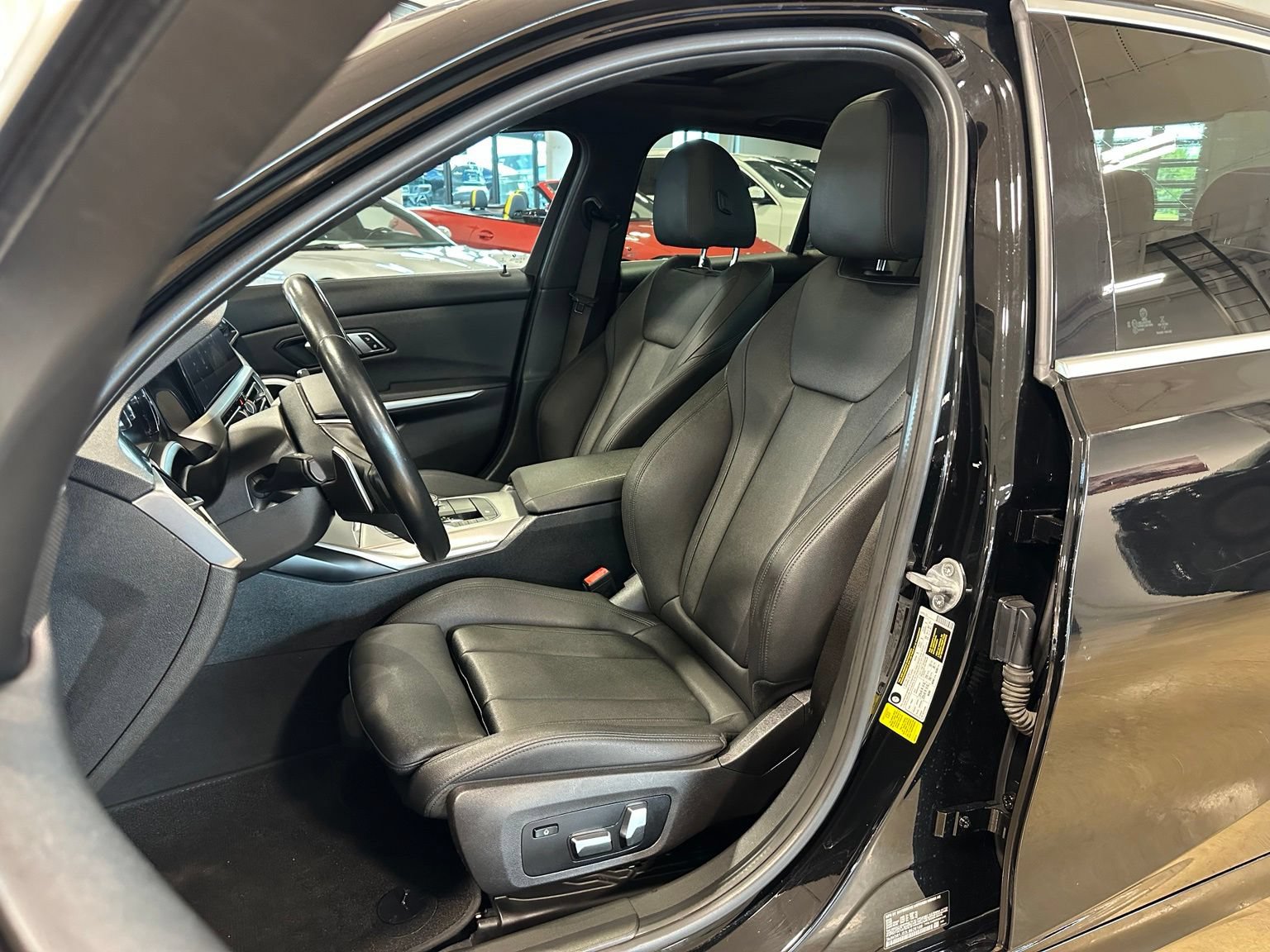 Used 2020 BMW 330i Sedan w/ Driving Assistance Package RWD image 12