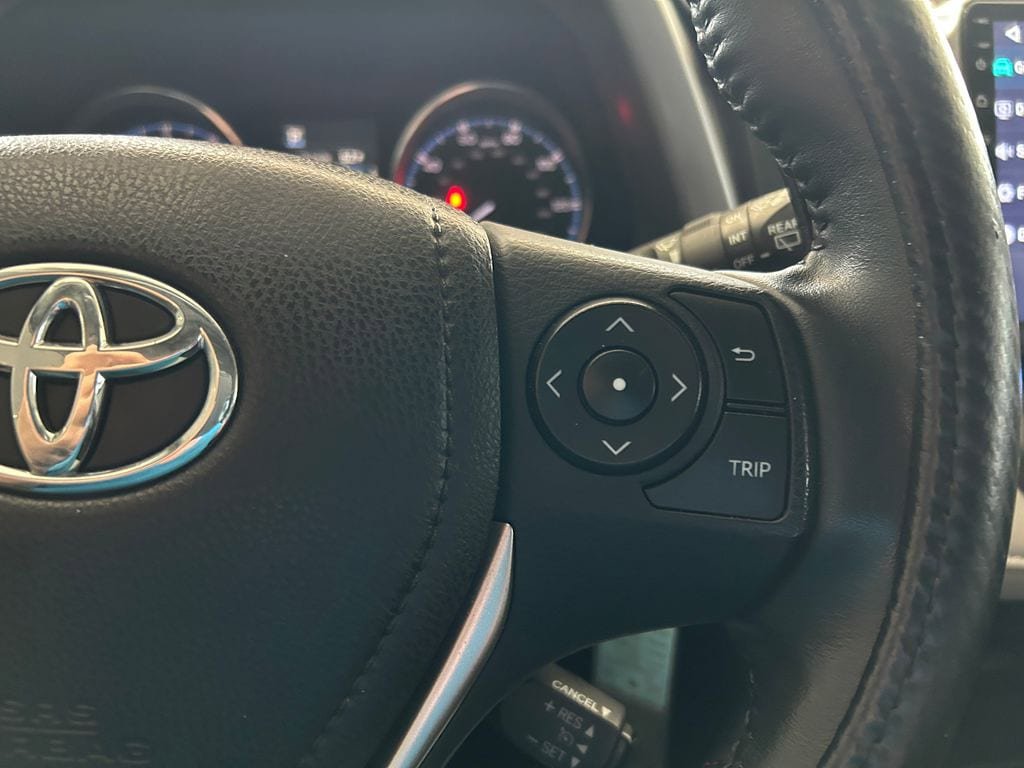 Used 2016 Toyota RAV4 XLE FWD image 12