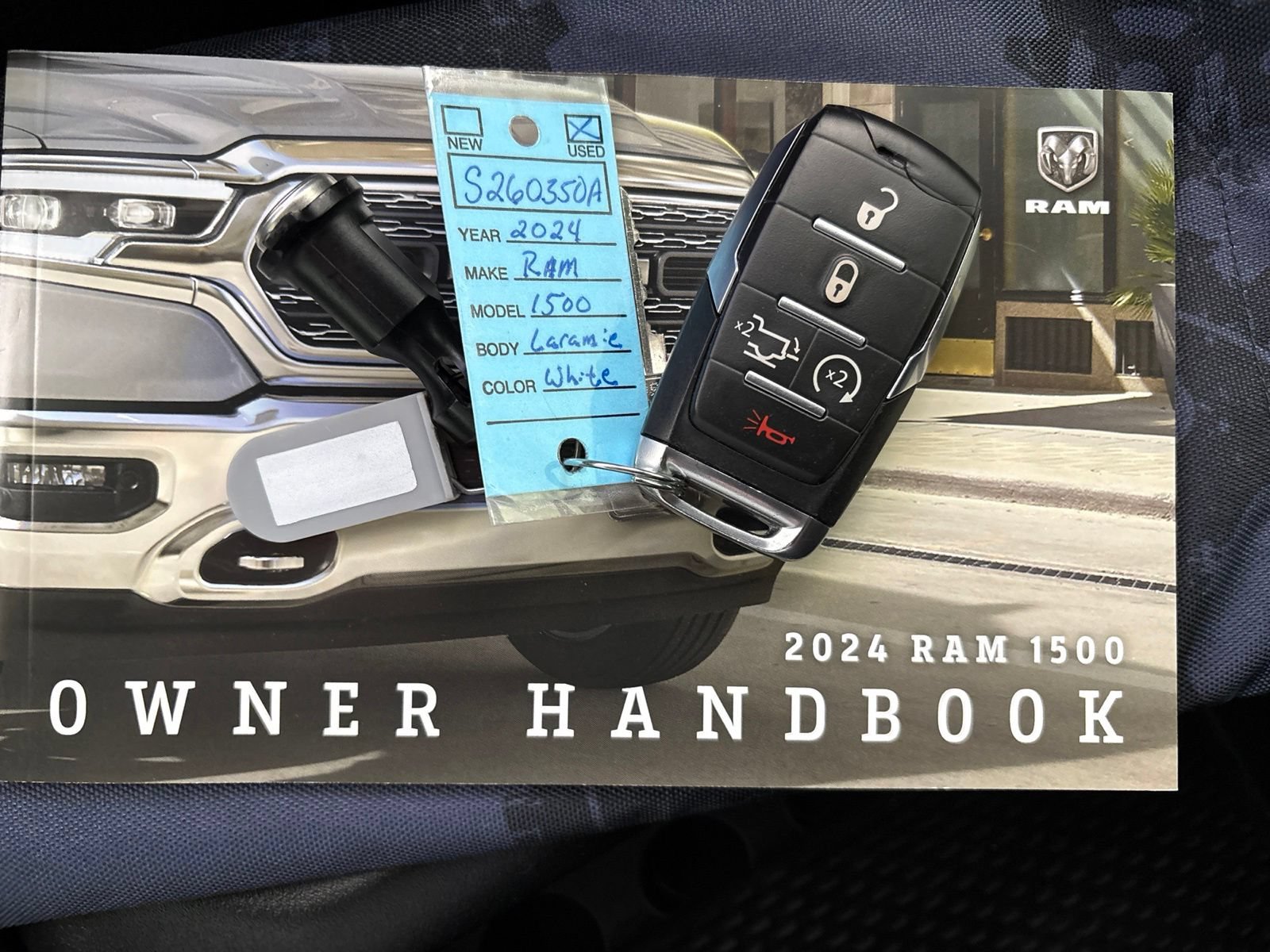 Used 2024 RAM 1500 Laramie AWD/4WD image 38
