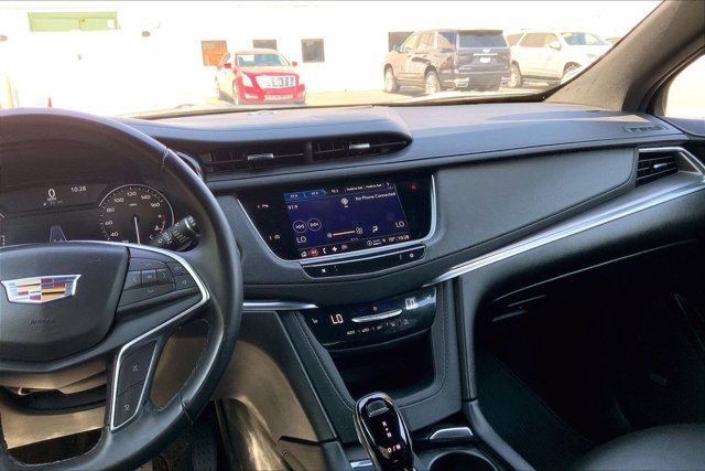 Used 2024 Cadillac XT5 Luxury AWD/4WD image 5