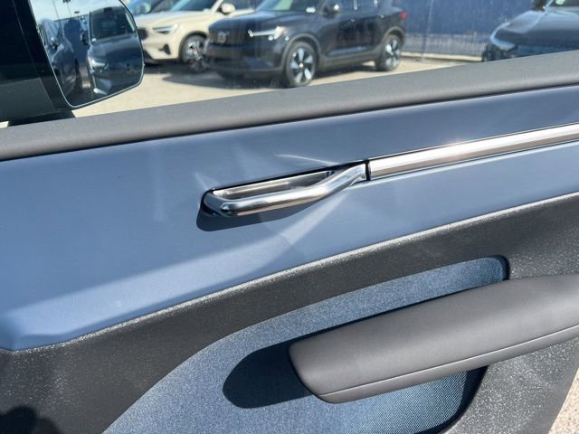 New 2026 Volvo EX30 Cross Country Ultra w/ Protection Package Premier image 36