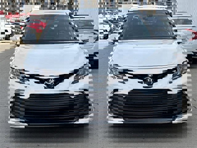 Used 2024 Toyota Camry LE w/ Convenience Package image 7