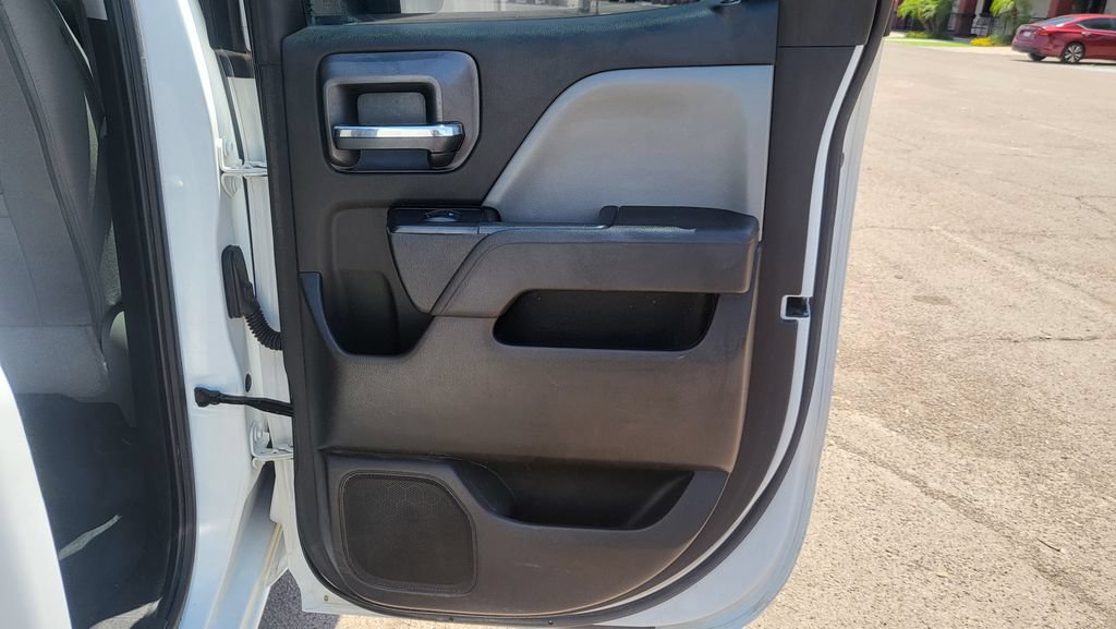 Used 2017 Chevrolet Silverado 1500 W/T w/ Trailering Package RWD image 19