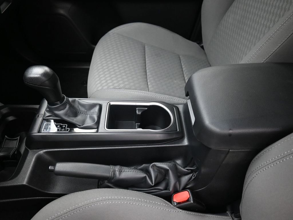 Used 2022 Toyota Tacoma SR AWD/4WD image 20