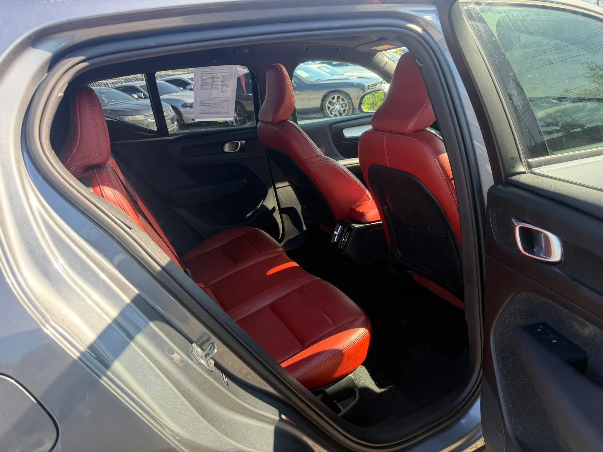 Used 2019 Volvo XC40 T5 Momentum AWD/4WD image 24