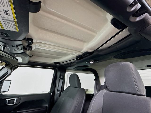 Used 2018 Jeep Wrangler Sport AWD/4WD image 20