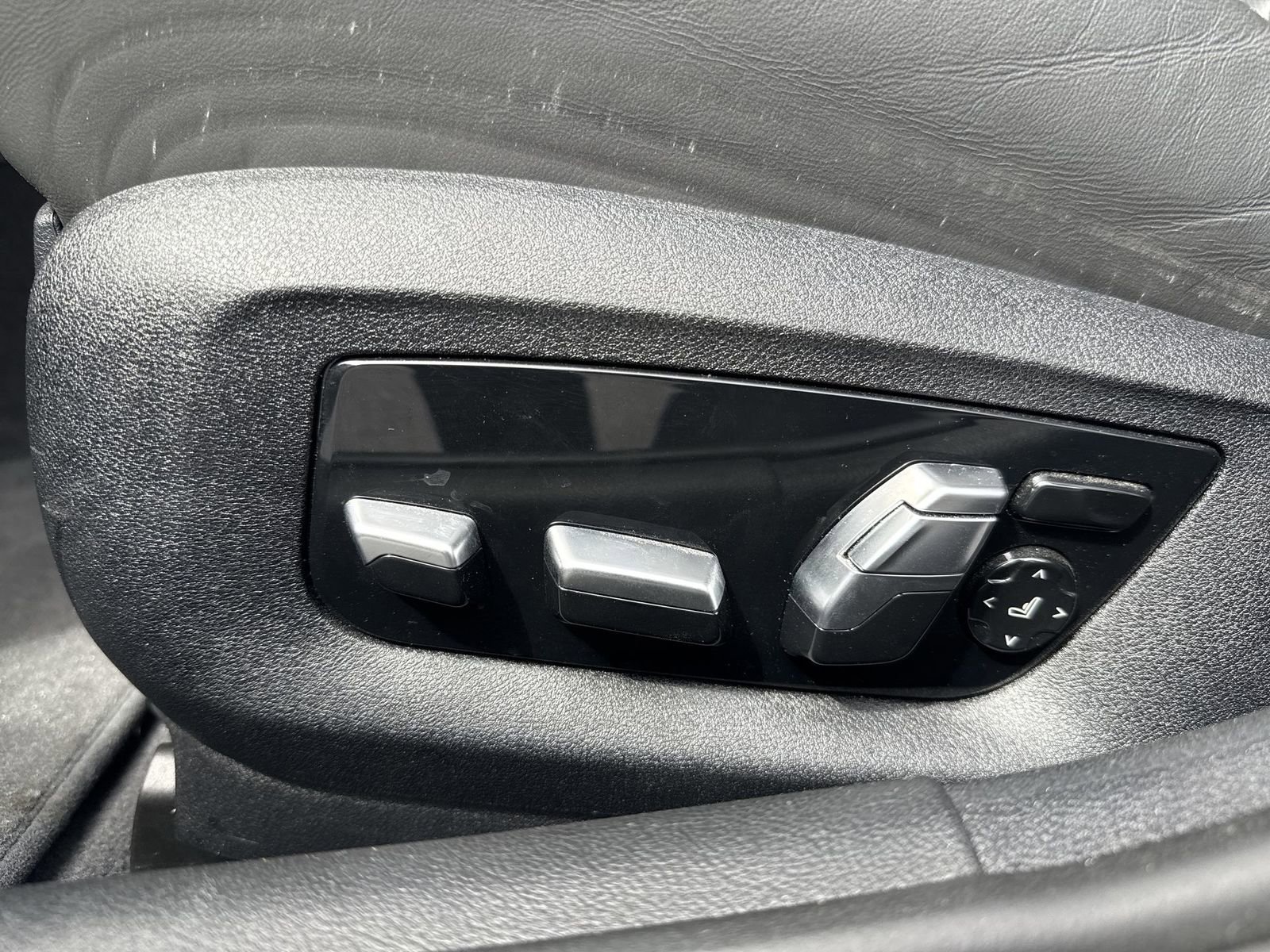 Used 2021 BMW M5 w/ Executive Package AWD/4WD image 13