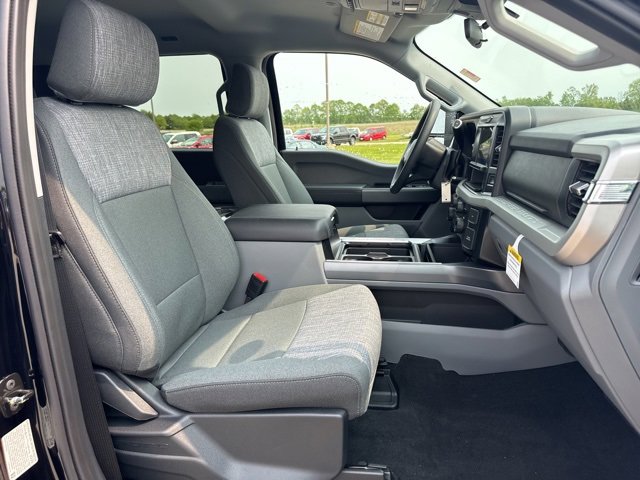 New 2025 Ford F350 XLT image 23