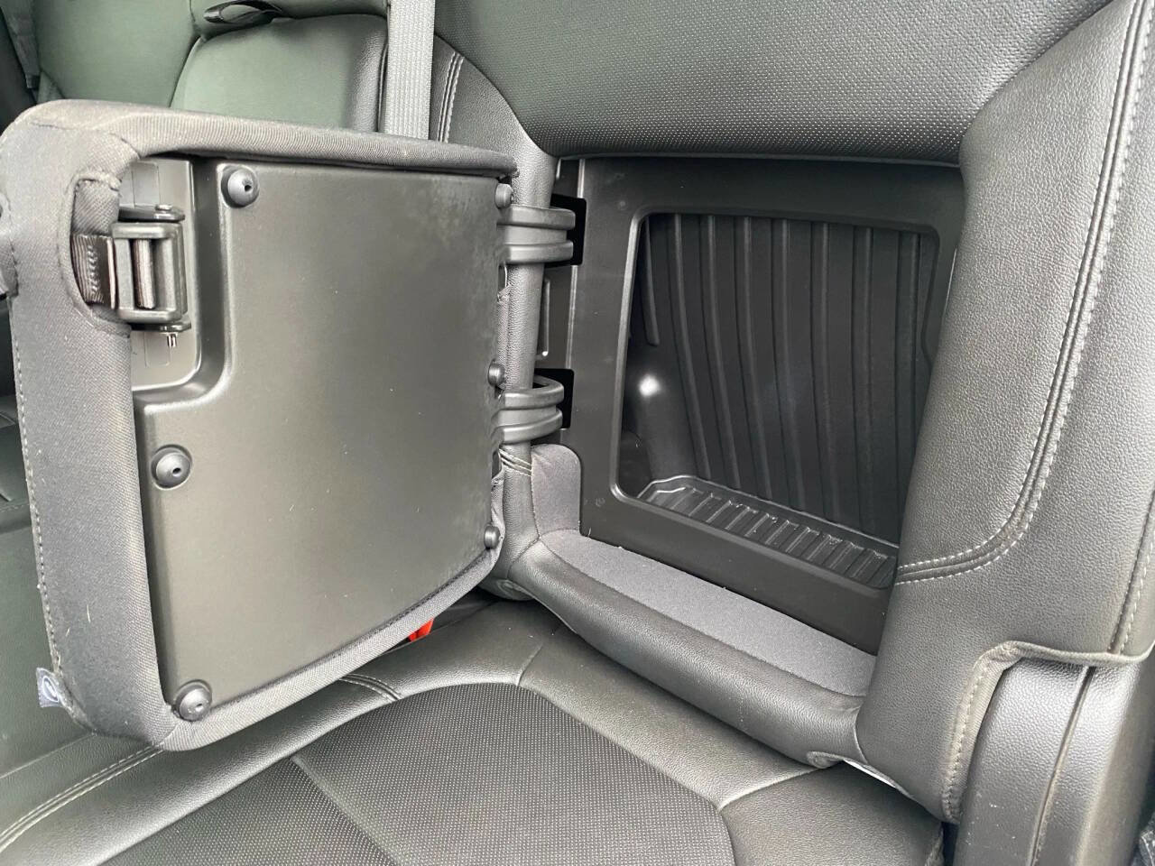 Used 2020 Chevrolet Silverado 2500 LTZ w/ LTZ Premium Package image 29