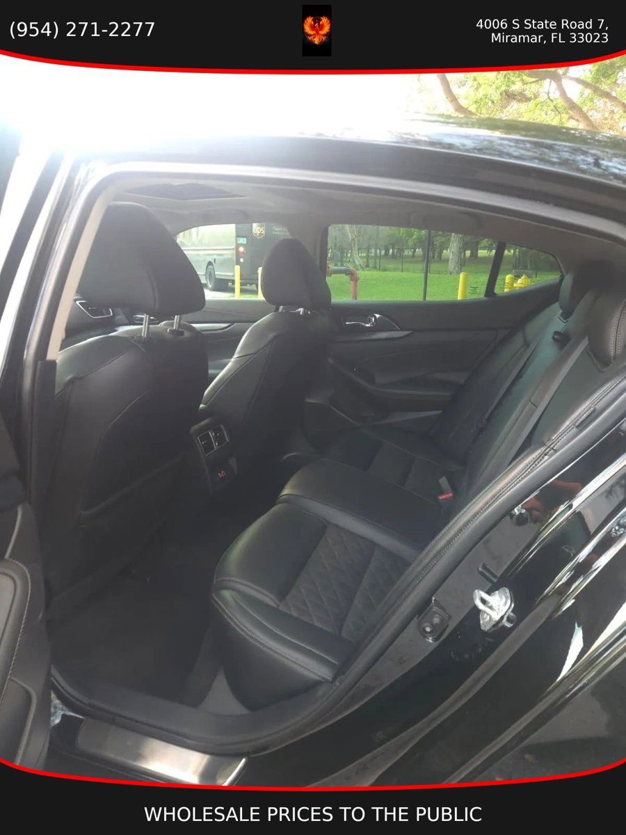Used 2019 Nissan Maxima Platinum w/ Sport Mat Group FWD image 11