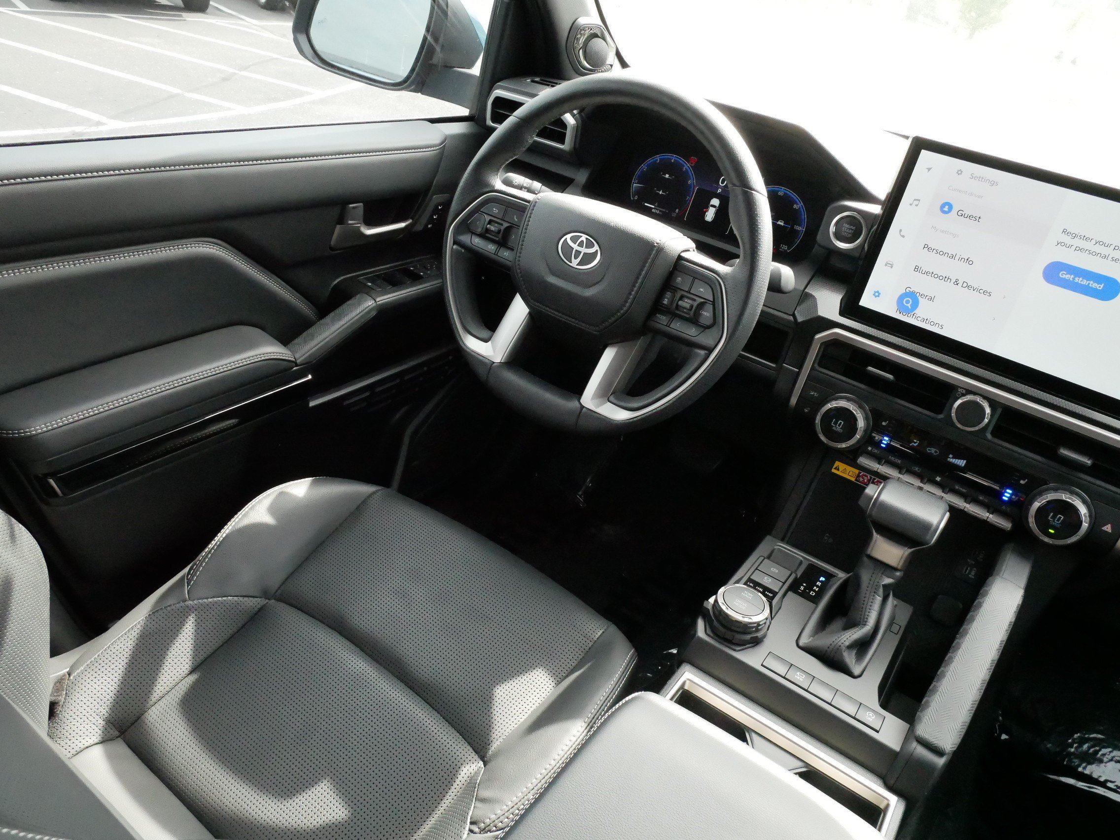Certified 2025 Toyota 4Runner Limited AWD/4WD image 9