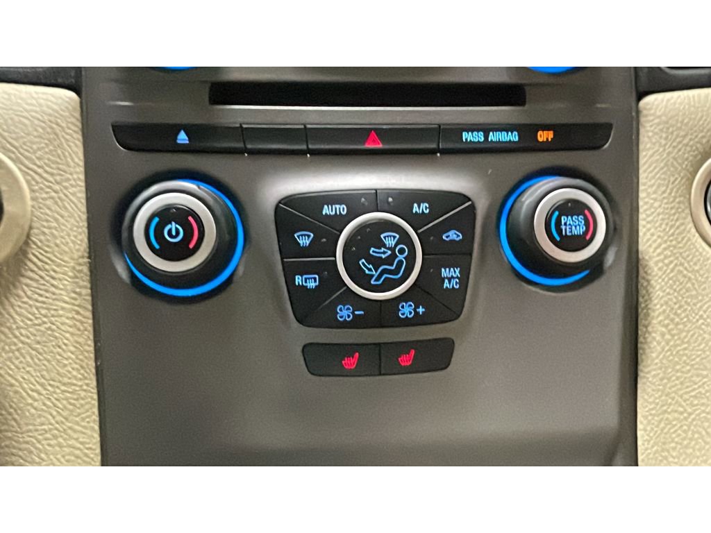 Used 2019 Ford Taurus SEL FWD image 14