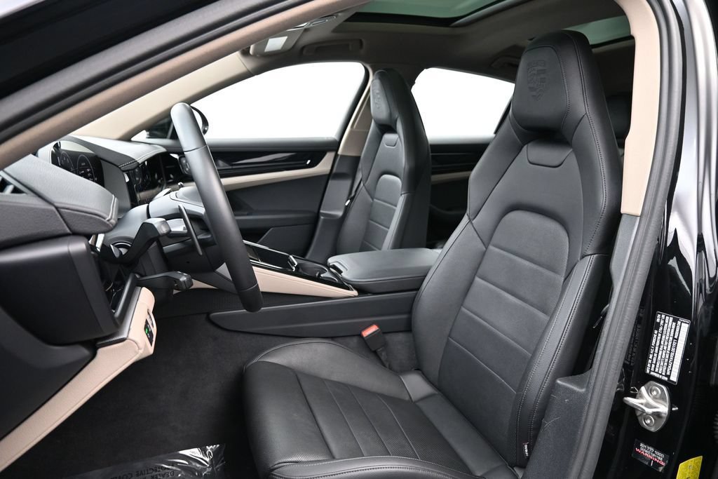 Certified 2025 Porsche Panamera 4 AWD/4WD image 5