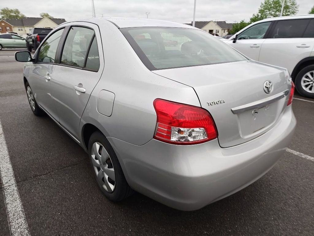 Used 2010 Toyota Yaris Sedan FWD image 5