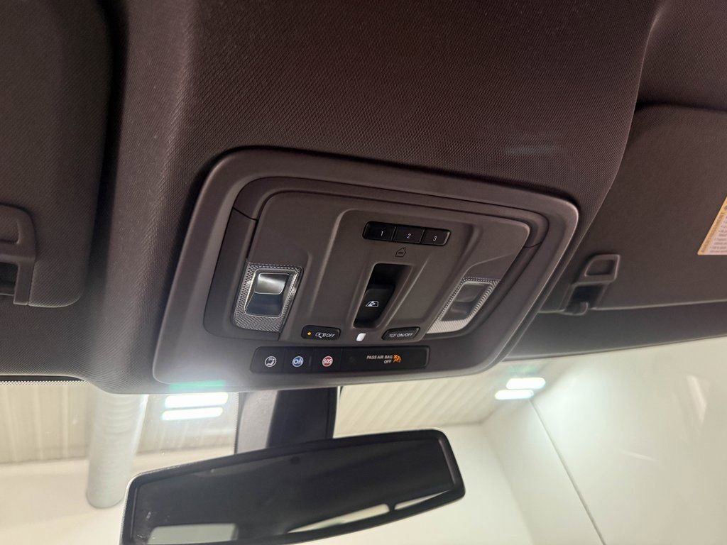 Used 2021 Chevrolet Silverado 1500 LTZ w/ Z71 Off-Road Package image 83