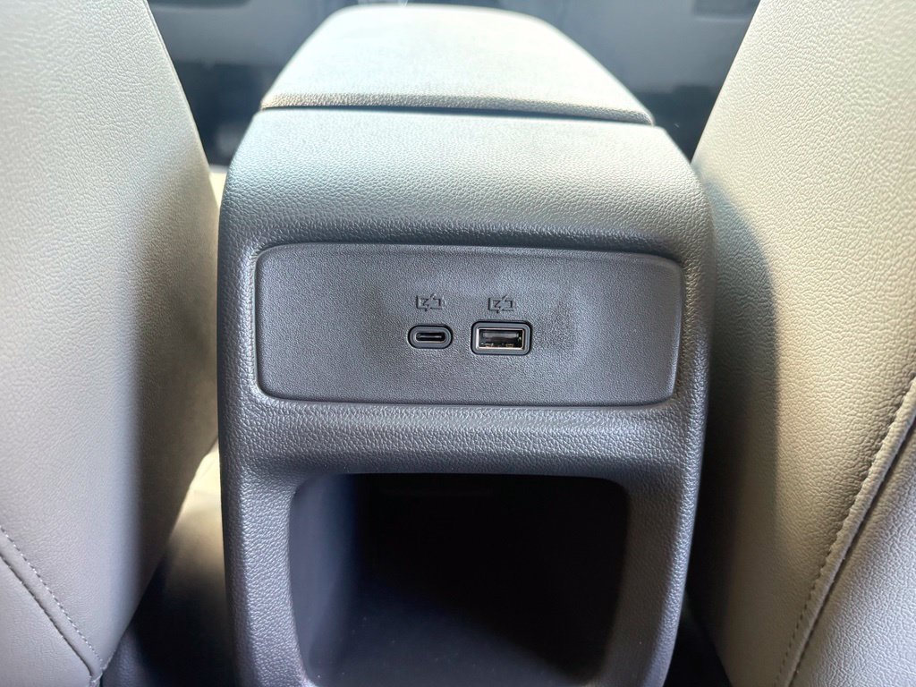 New 2026 Chevrolet Trax ACTIV w/ Sunroof Package FWD image 38