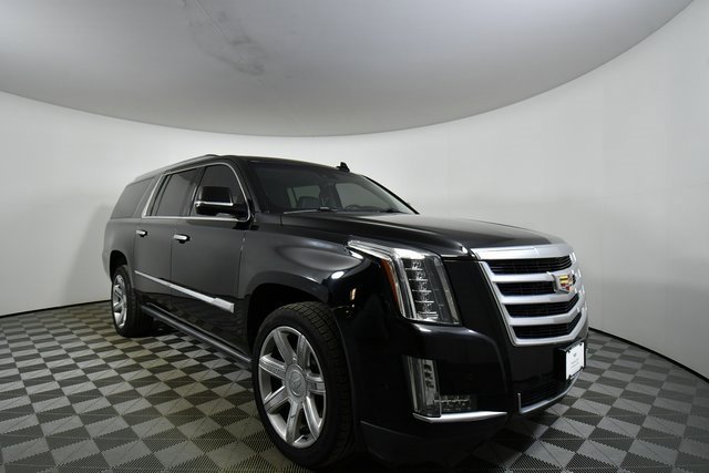 Used 2019 Cadillac Escalade ESV Premium Luxury image 17