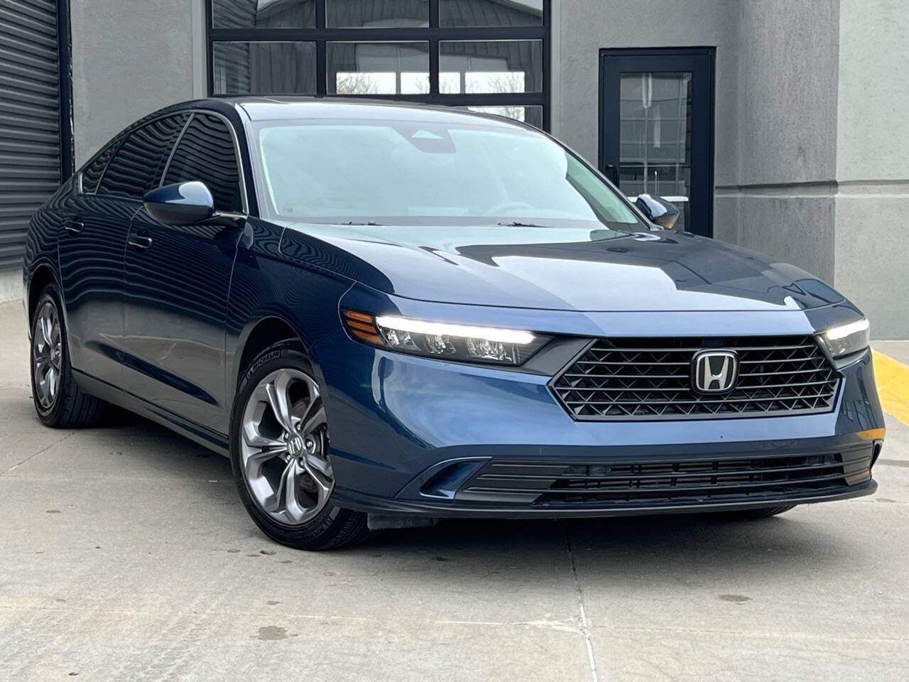 Used 2024 Honda Accord EX image 5
