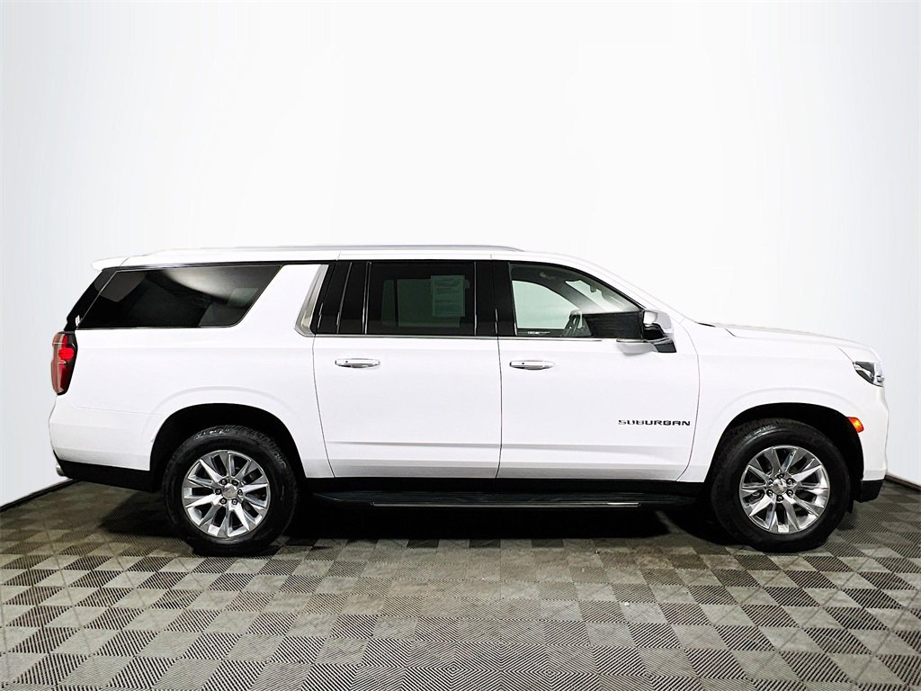 Used 2023 Chevrolet Suburban Premier image 9