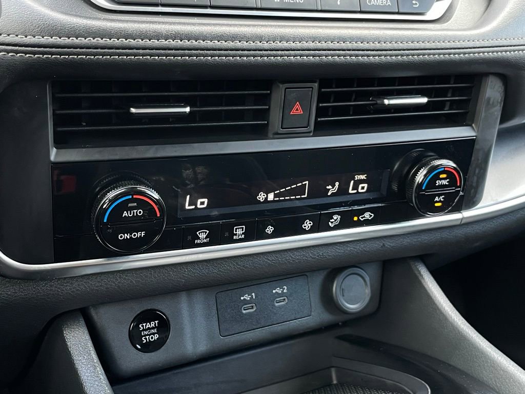Used 2024 Nissan Rogue SV AWD/4WD image 19