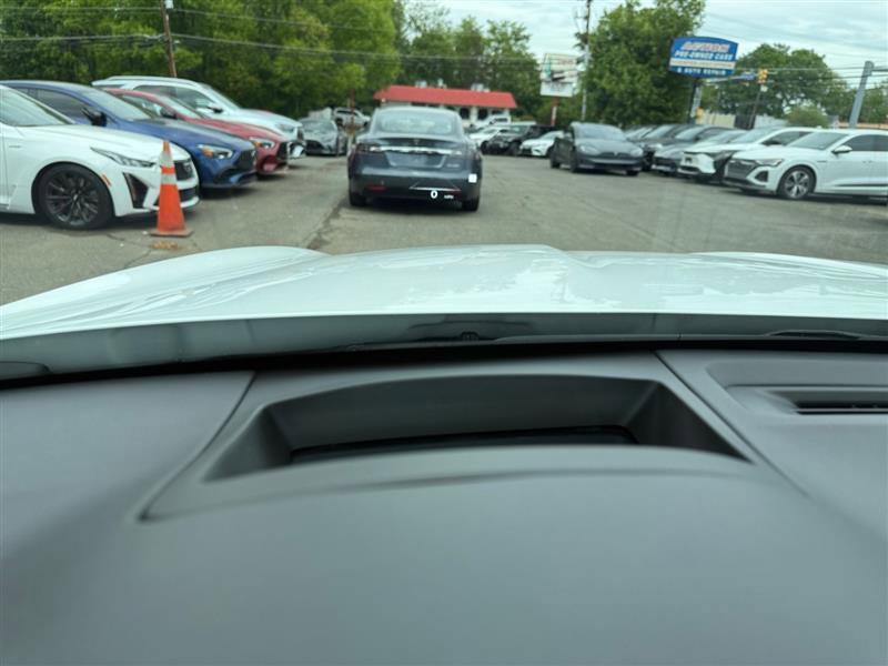 Used 2024 Genesis GV70 3.5T Sport w/ Sport Prestige Package AWD/4WD image 38