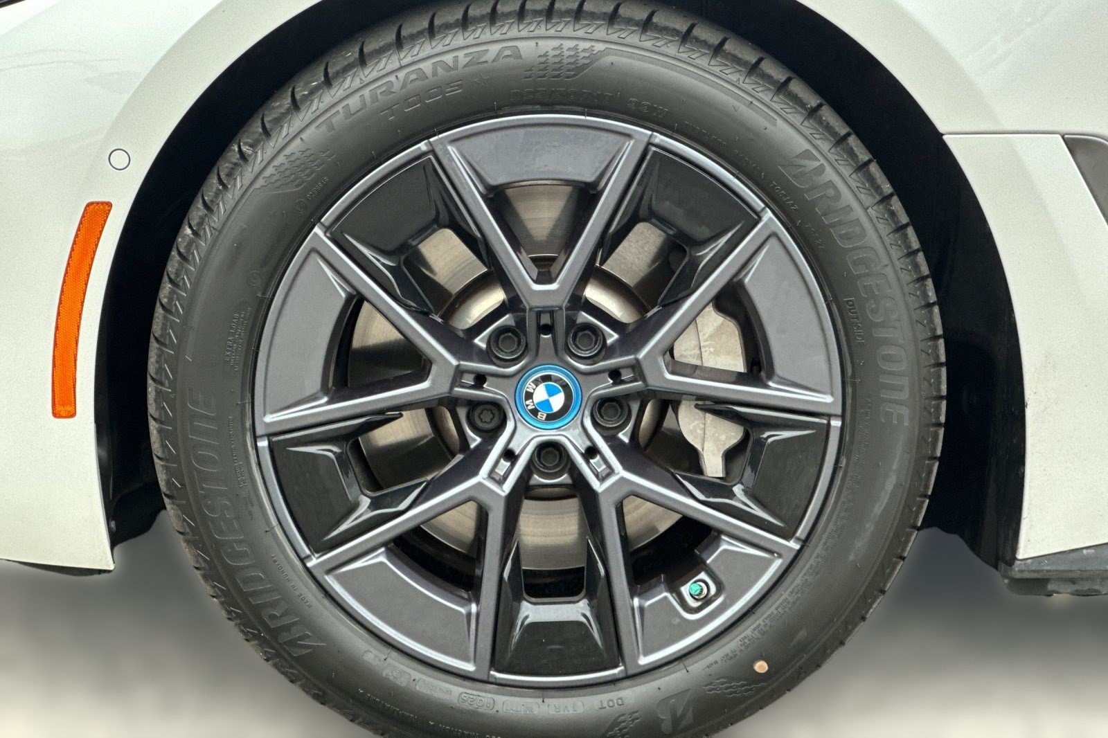 Certified 2023 BMW i4 eDrive40 w/ Premium Package RWD image 12
