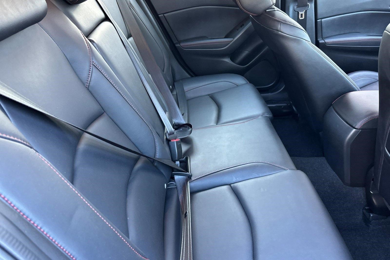 Used 2016 MAZDA MAZDA3 i Grand Touring image 29