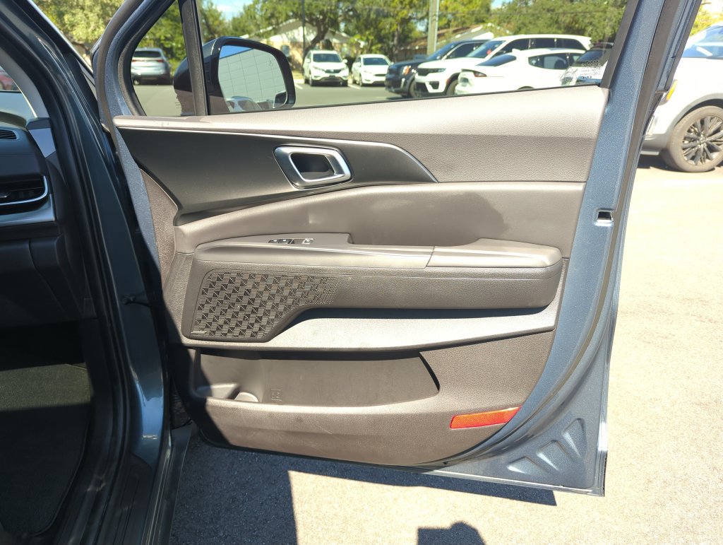 Used 2025 Kia Carnival SX Prestige FWD image 35
