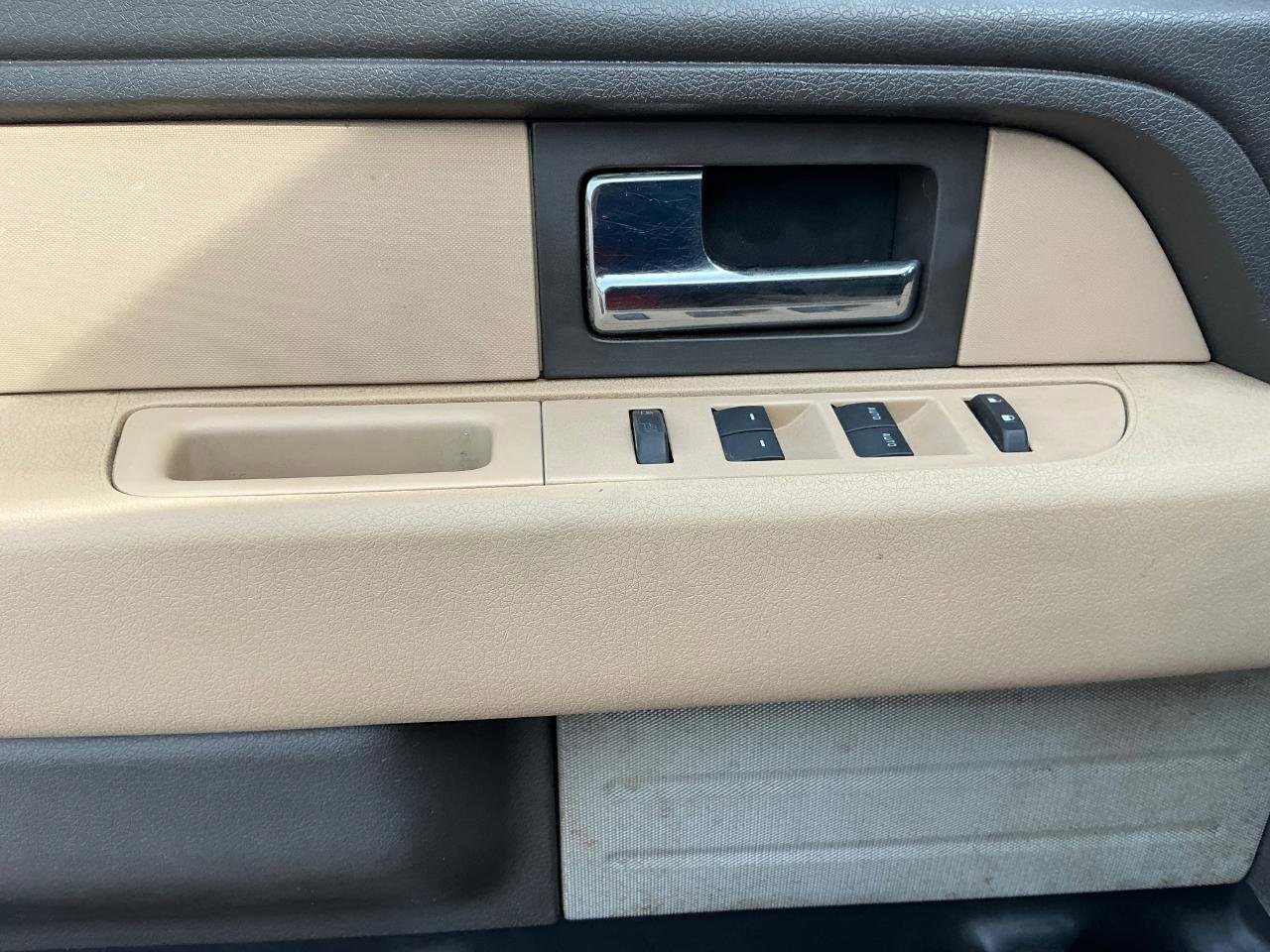 Used 2013 Ford F150 XLT w/ XLT Convenience Pkg image 15