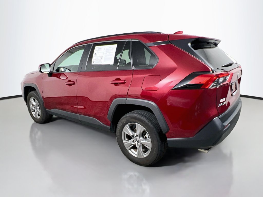 Used 2025 Toyota RAV4 XLE FWD image 5