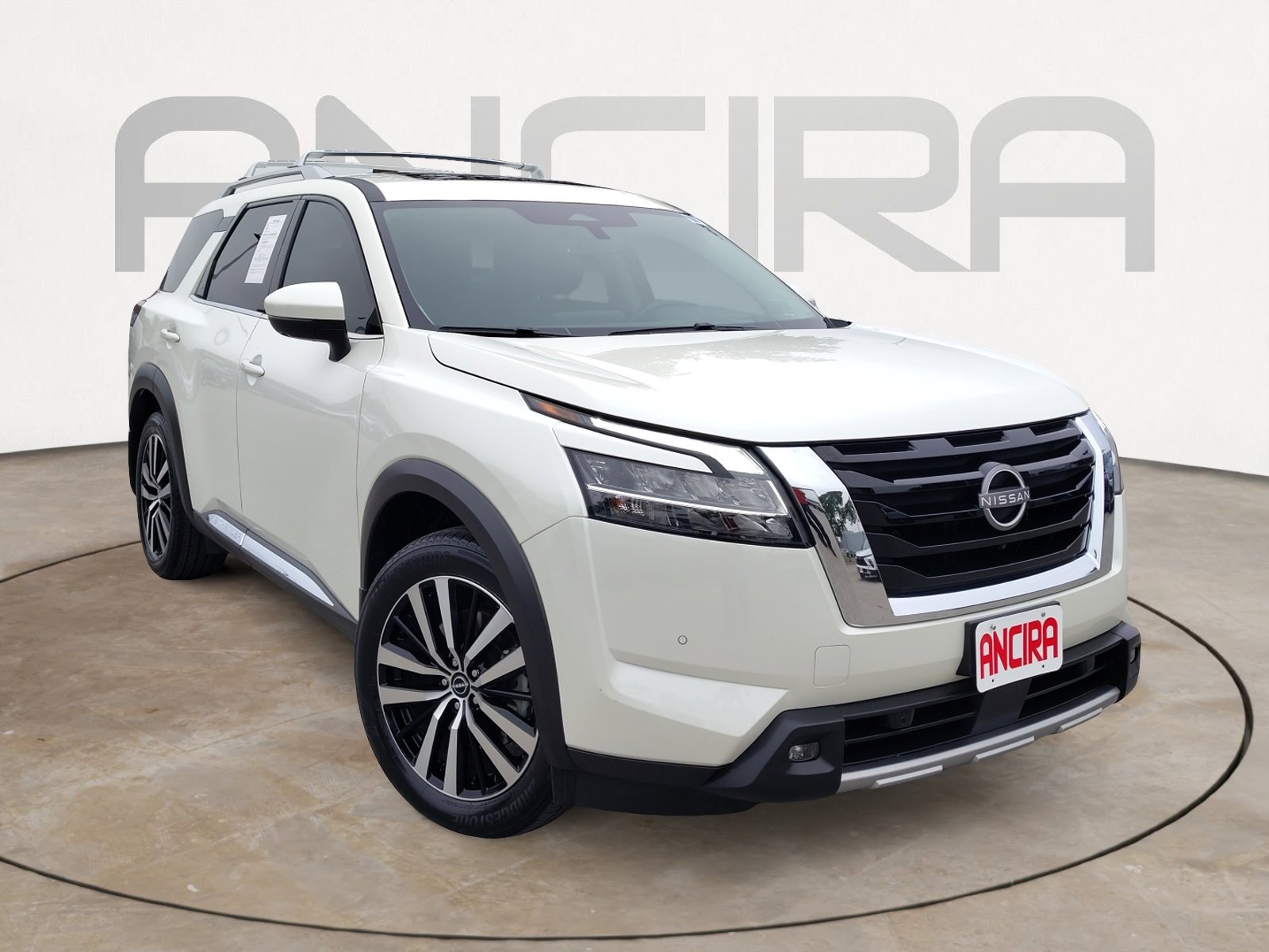 Used 2023 Nissan Pathfinder Platinum w/ Cargo Package FWD image 7