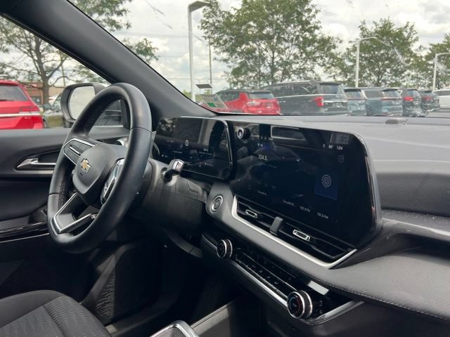 Used 2026 Chevrolet Equinox LT FWD image 31