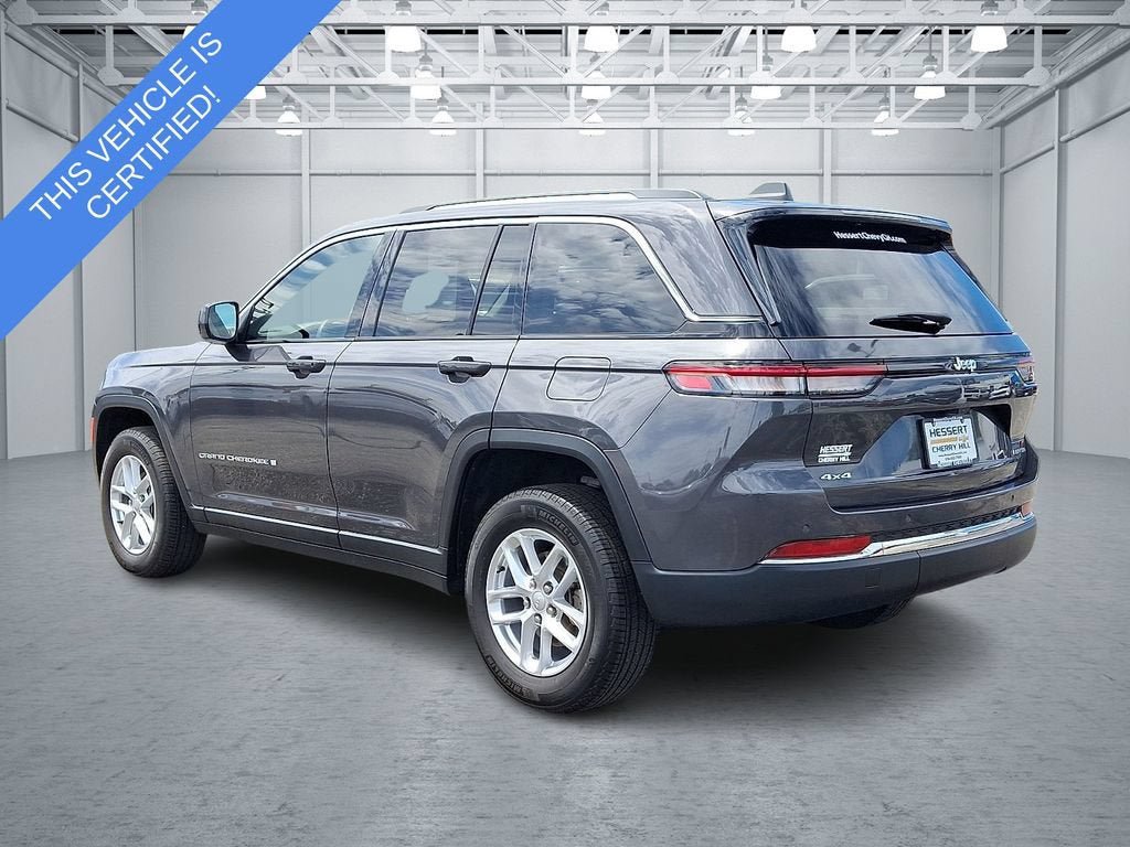 Used 2024 Jeep Grand Cherokee Laredo X AWD/4WD image 7