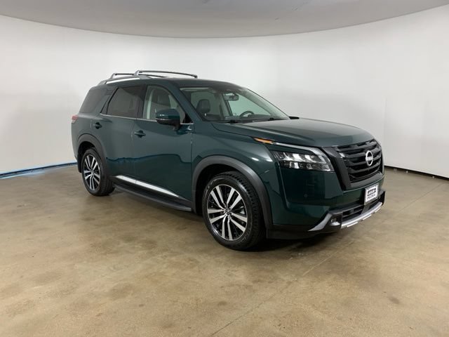 Used 2025 Nissan Pathfinder Platinum w/ Lighting Package (N93) AWD/4WD image 5