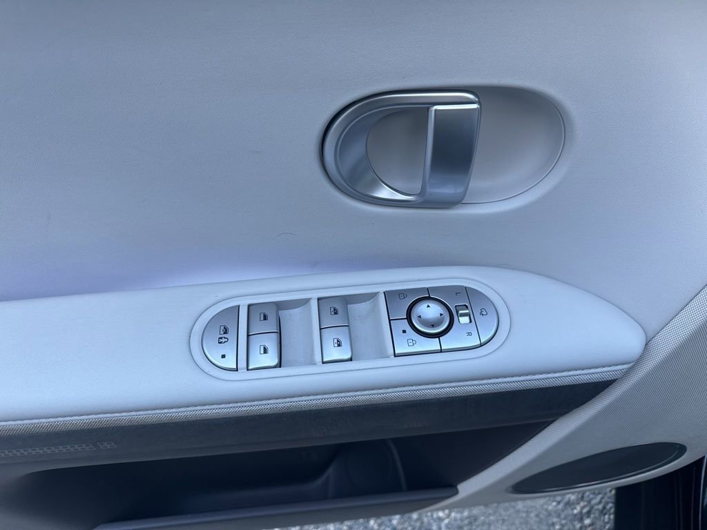 Certified 2022 Hyundai Ioniq 5 SEL AWD/4WD image 12