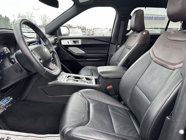 Used 2023 Ford Explorer Platinum w/ Technology Package image 10