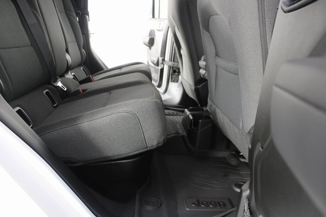 New 2026 Jeep Gladiator Sport image 18