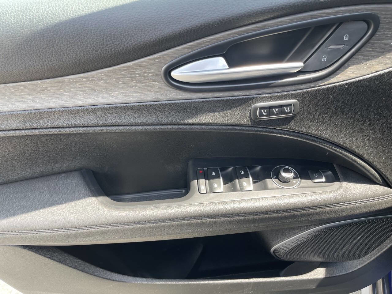 Used 2022 Alfa Romeo Stelvio Ti image 29