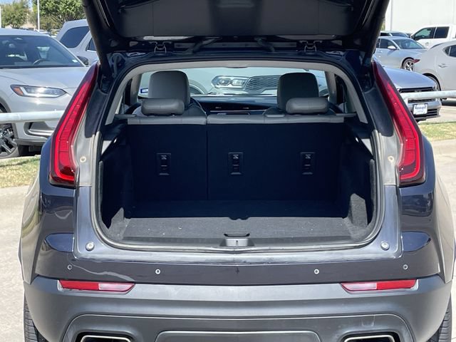 Used 2023 Cadillac XT4 Luxury w/ Cold Weather Package FWD image 29