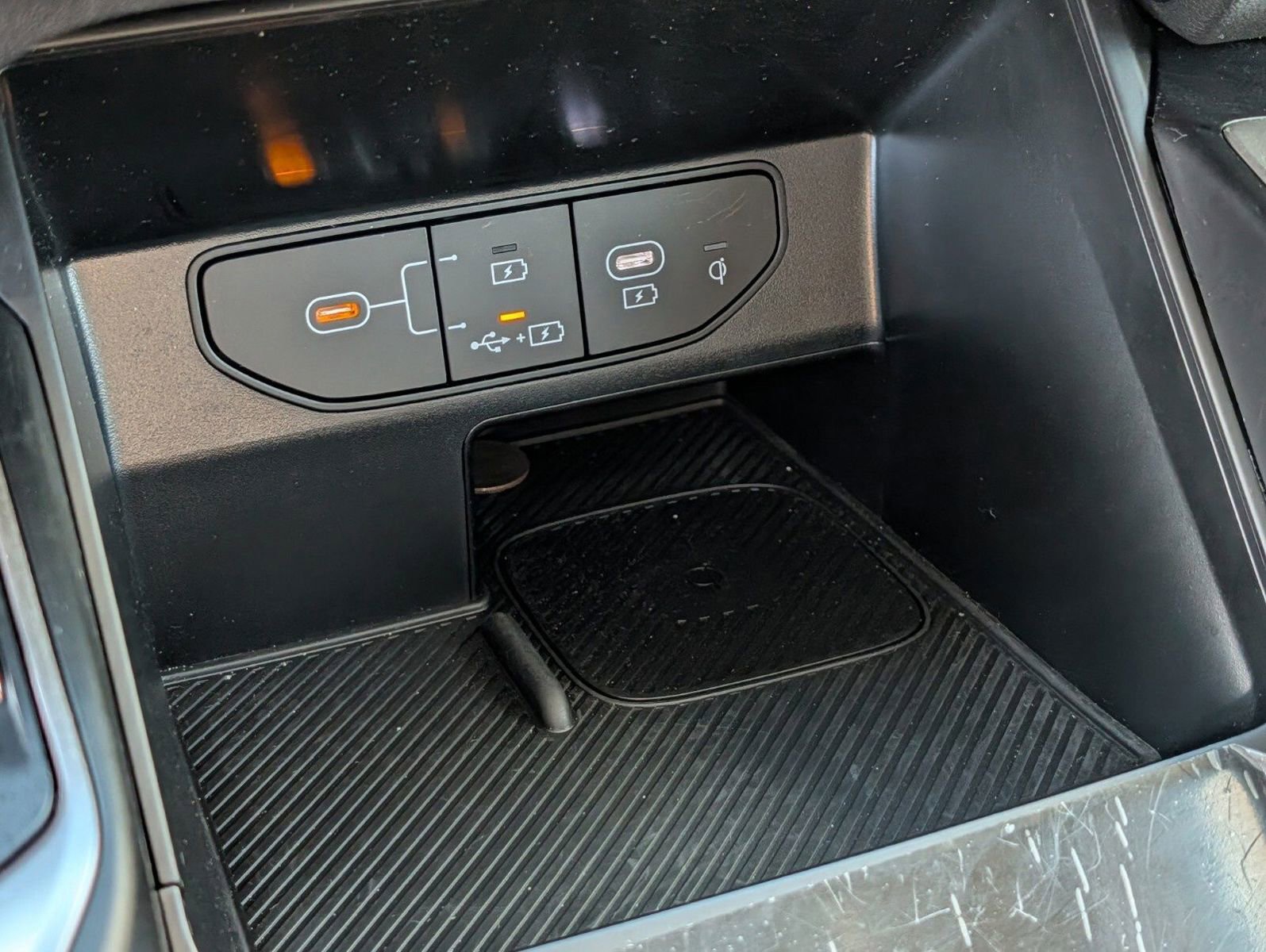 Used 2025 Kia Sorento S w/ Panoramic Sunroof Package image 8