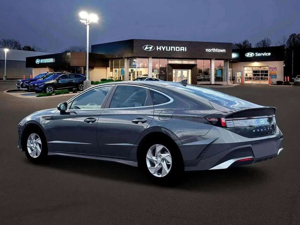 New 2026 Hyundai Sonata SE FWD image 4