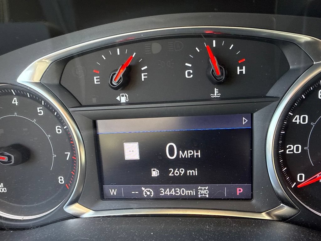Used 2023 GMC Acadia SLT AWD/4WD image 7